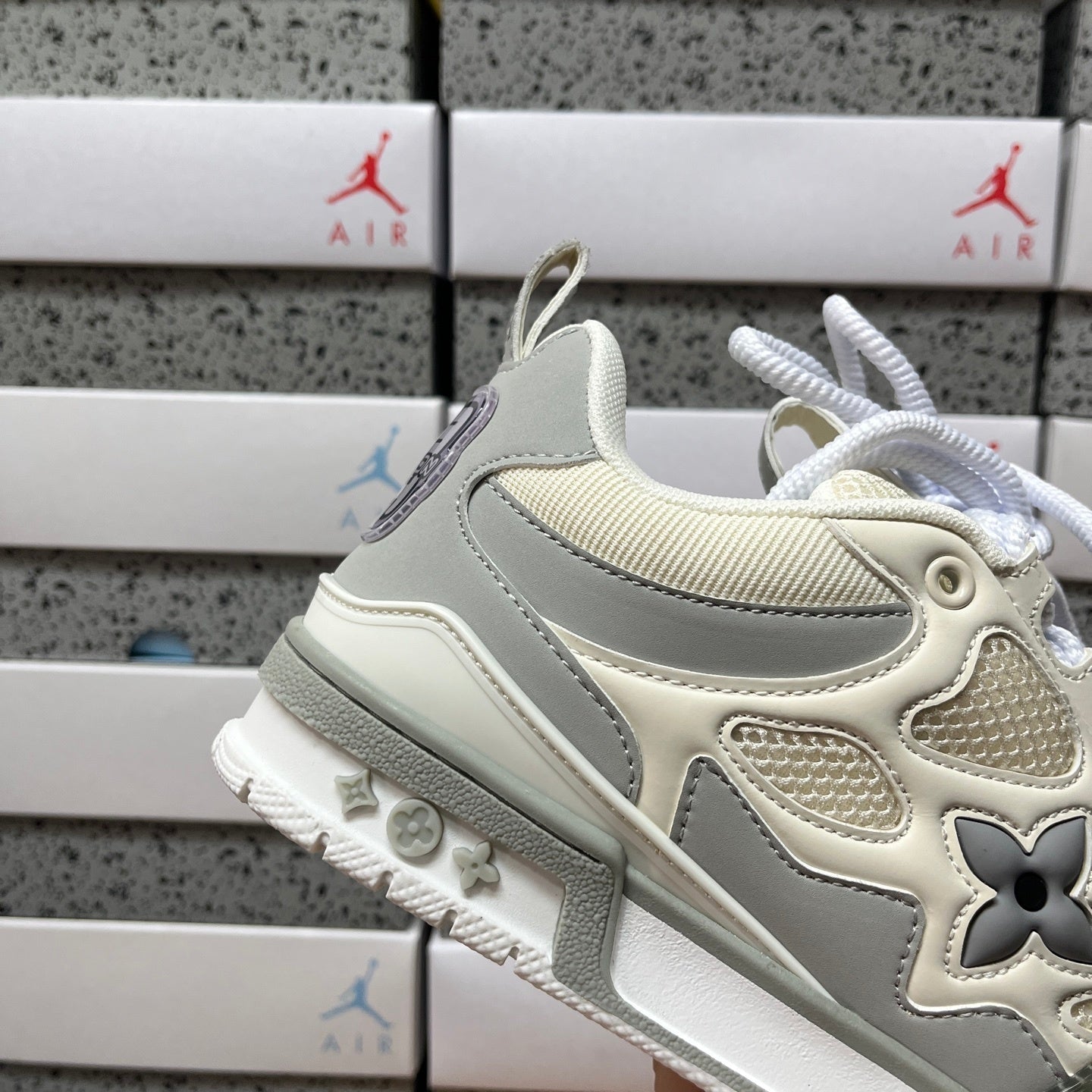 LV skate white oreo