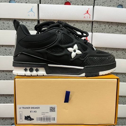 LV skate black