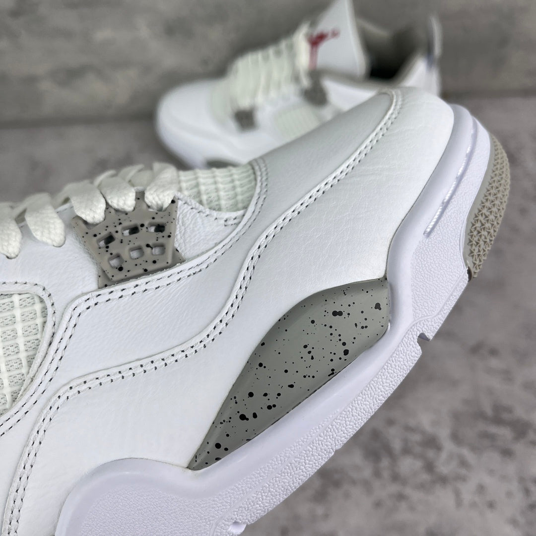 Nike Air Jordan 4 White Oreo