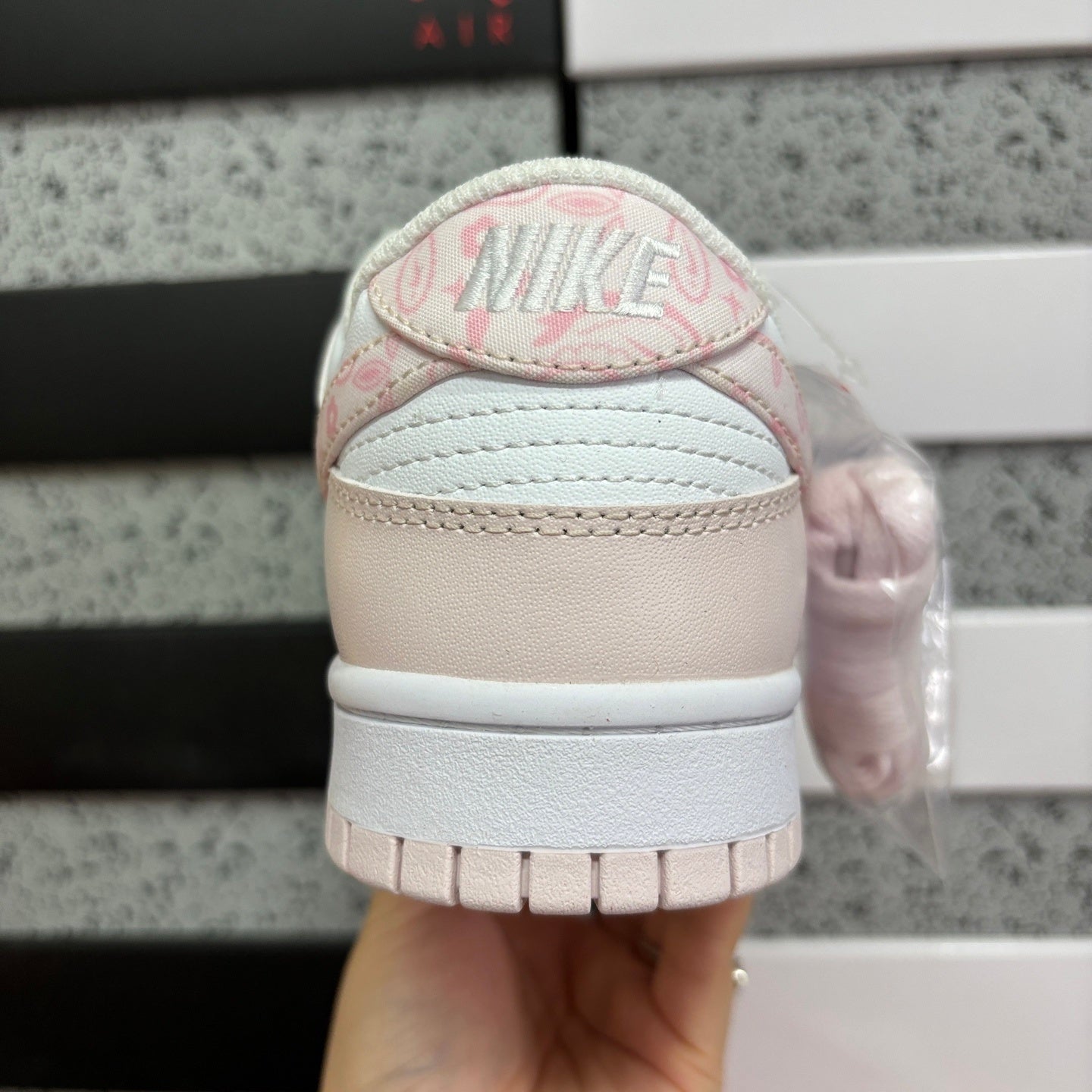 Nike Dunk pink flowers