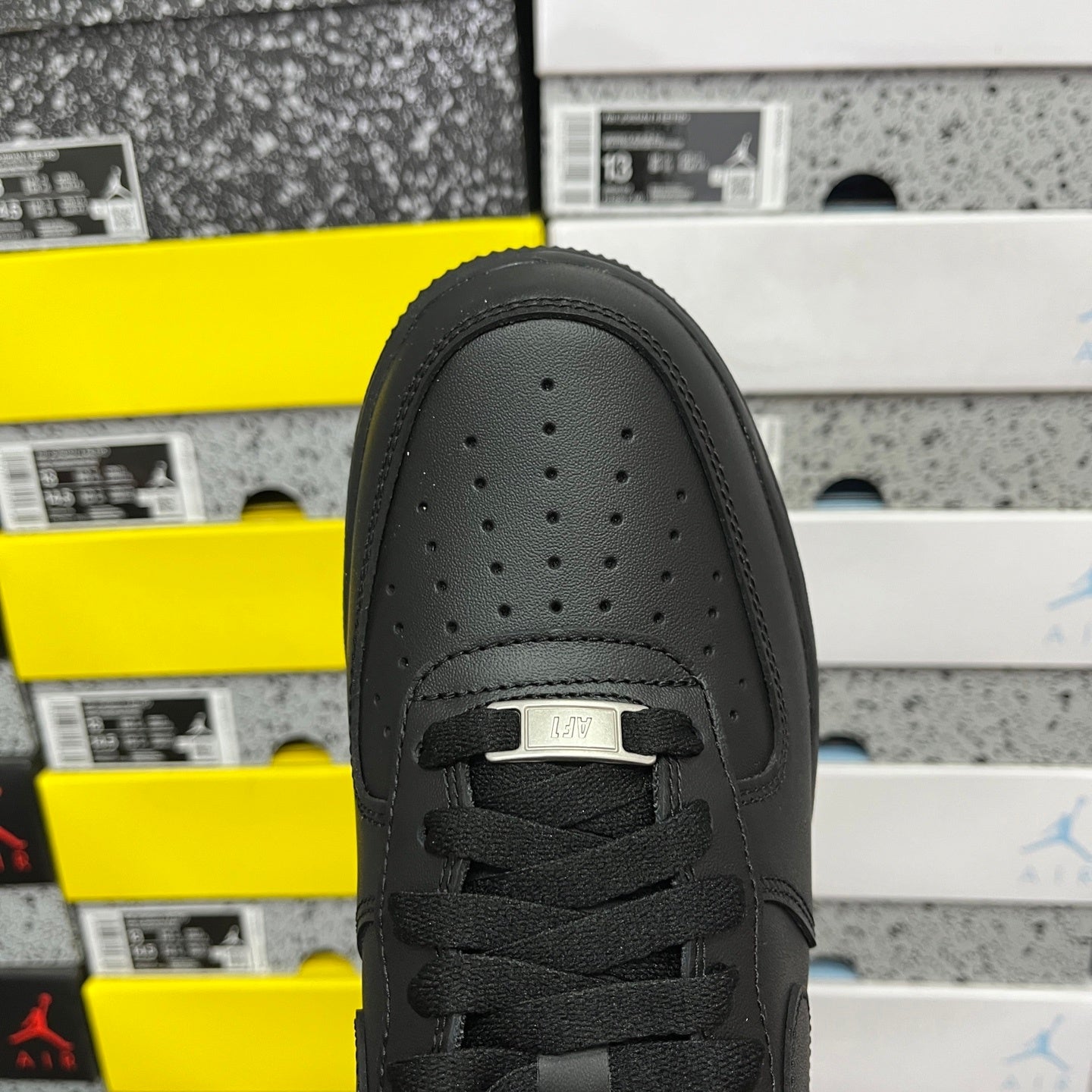 Nike Air Force 1 Black