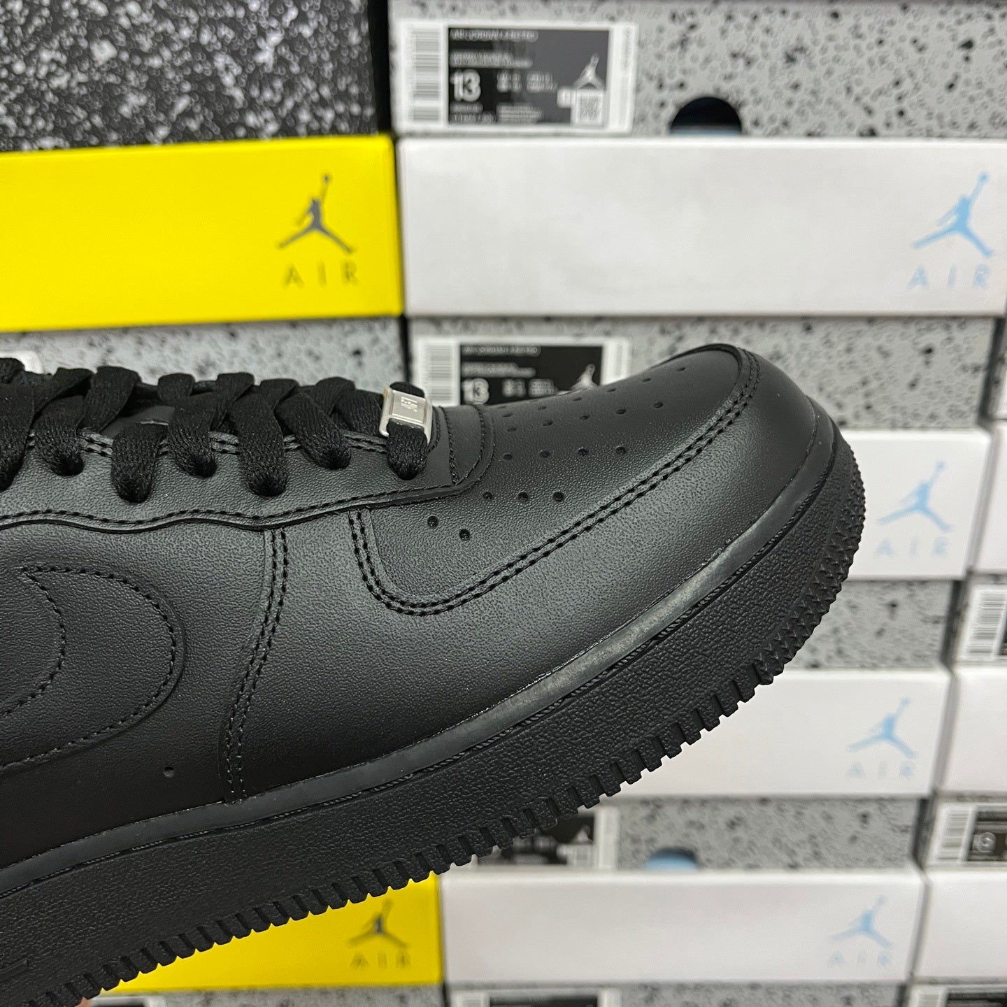 Nike Air Force 1 Black