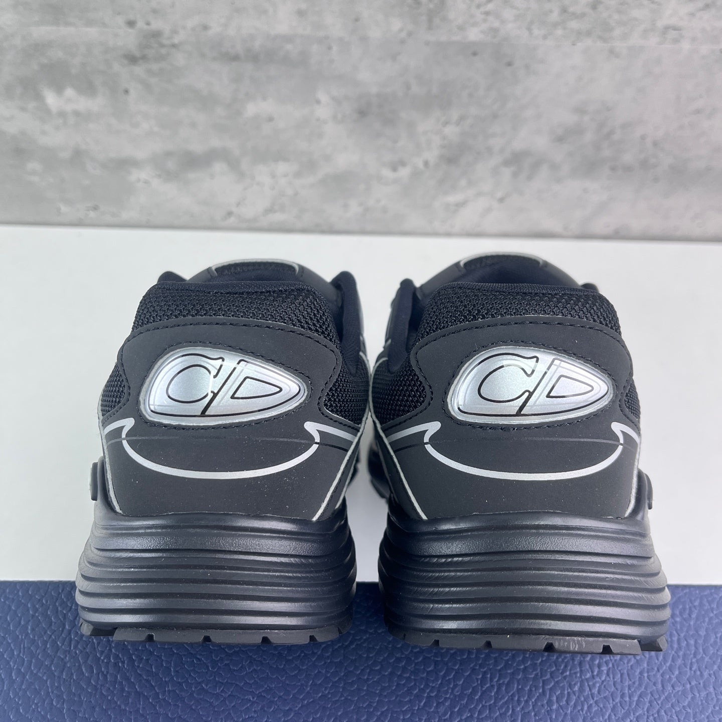 Dior B30